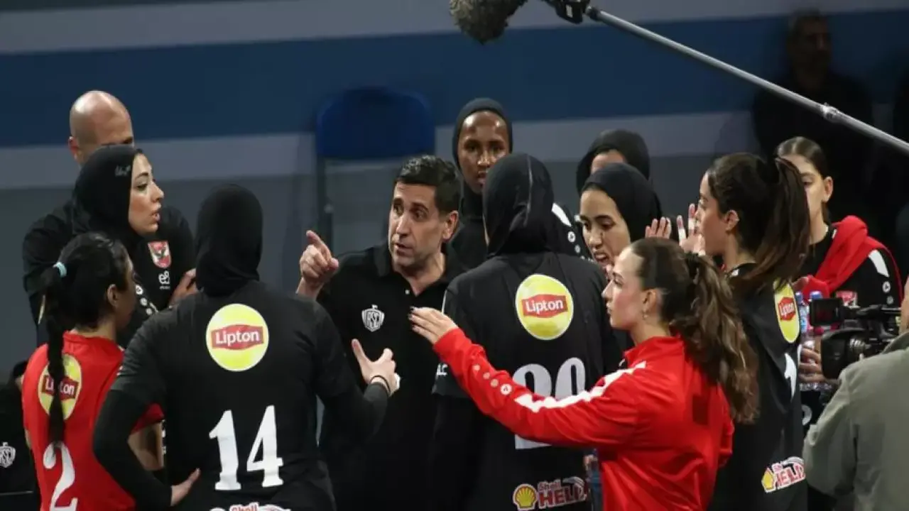 الأهلي والزمالك في نهائي كأس الطائرة الليلة لحسم لقب كلاسيكو الكرة الطائرة